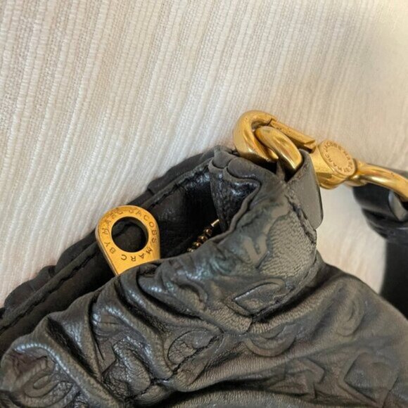 Marc by Marc Jacobs Leather Dreamy Letter Embossed Crossbody Bag Black - Picture 10 of 15